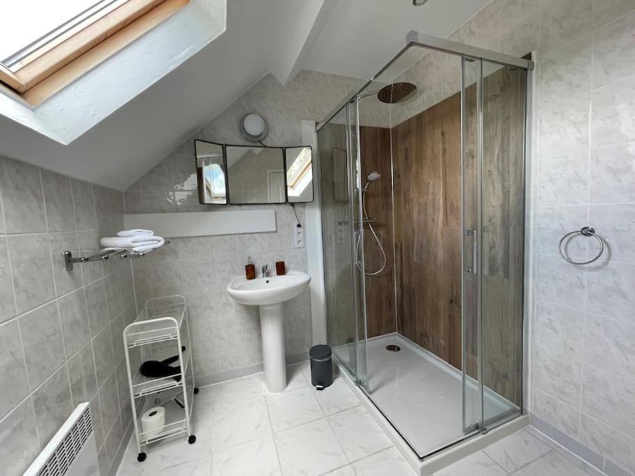Gite Omaha 3 Etoiles - La Ferme Delaunay Saint-Come-du-Mont Exterior photo